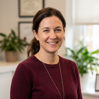 Laura Bennett, chargée de la conformité et de la réglementation au sein de Frêne Patrimat